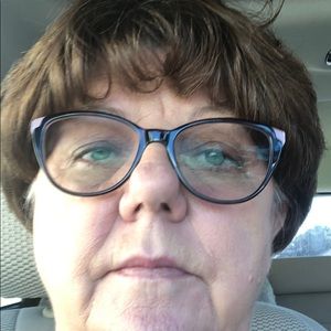 Meet your Posher, Vickie